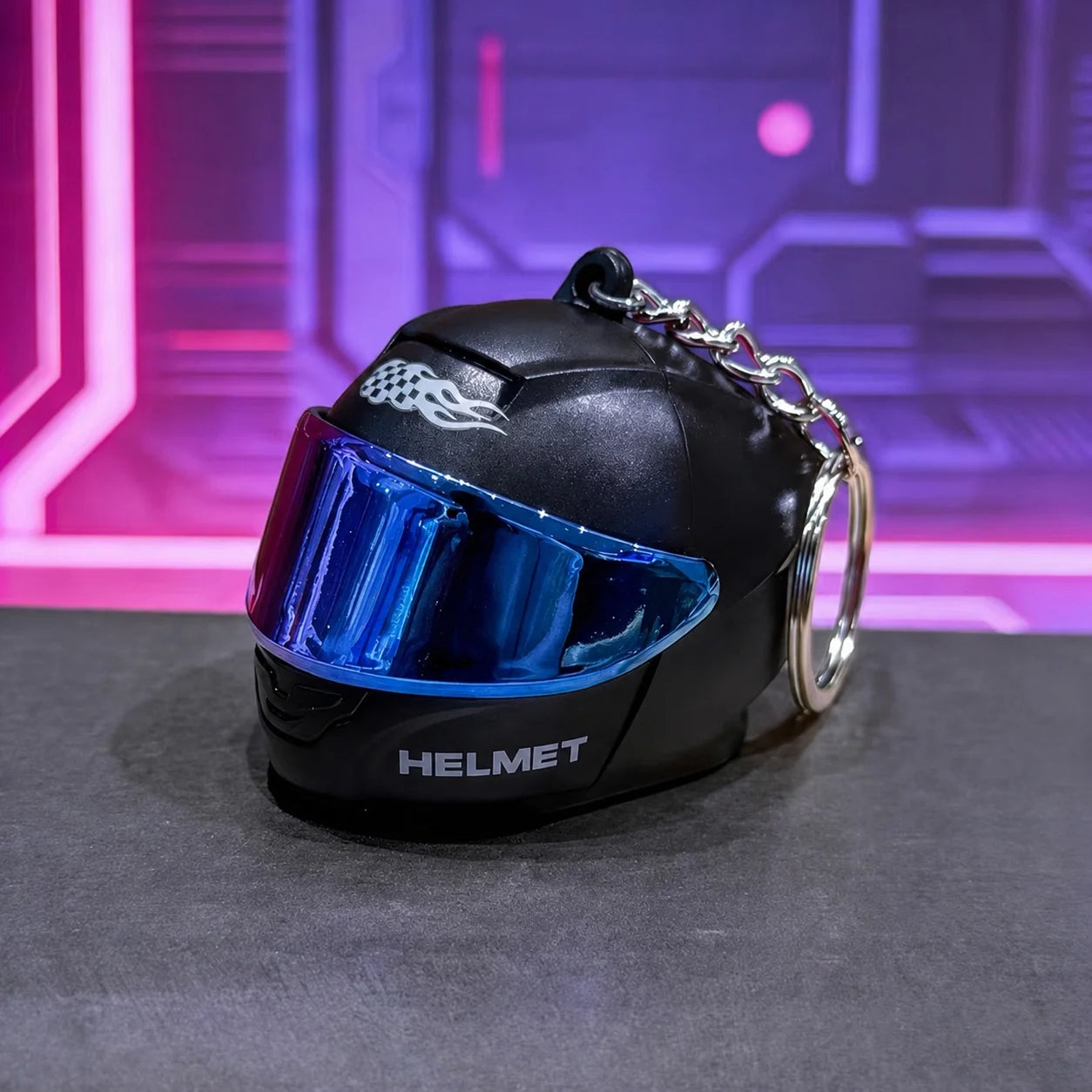 BoostTime™ Mini Motorradhelm Schlüsselanhänger LED – Leuchtender Racing Helm