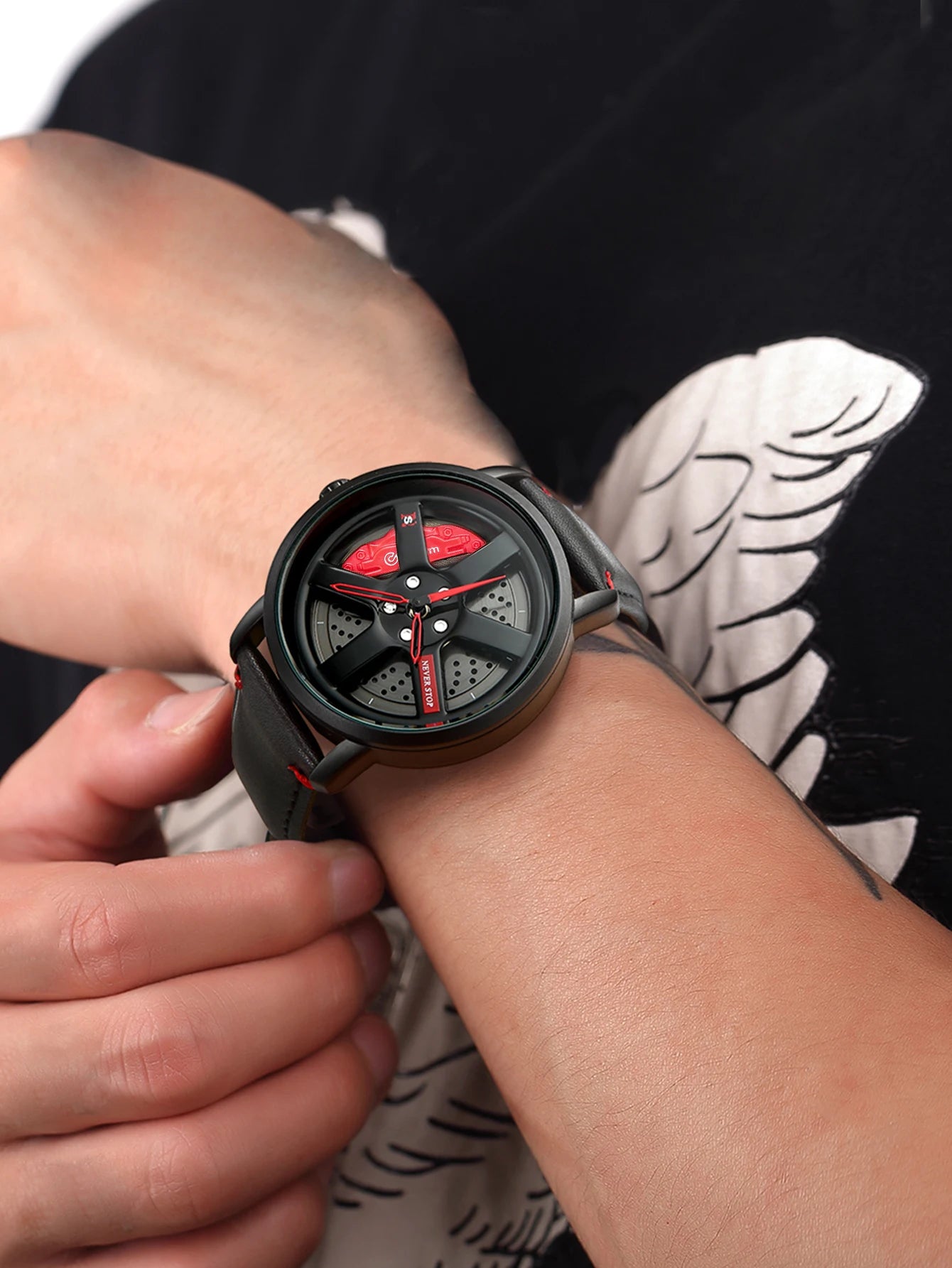 Felgenuhr – Sportliche Herren-Armbanduhr im Felgendesign mit Quarzwerk